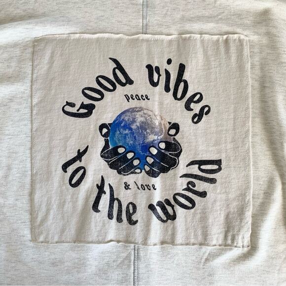 Via Penny Lane Reworked Good Vibes to the World Upcycled Oversized Fit Shirt Sm - Picture 11 of 12